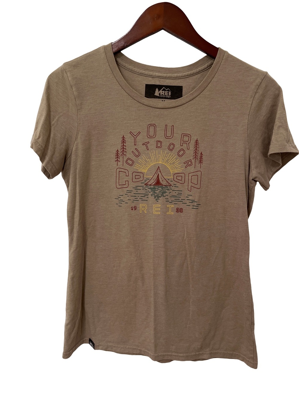 REI Women’s Medium Tan 1938 Your Outdoor Co-op Graphic T-Shirt